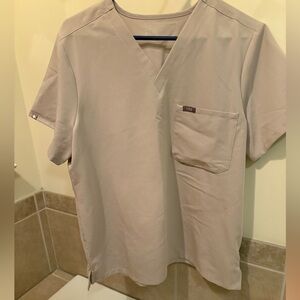 Figs Women’s Light Tan set size Large bottoms are the Kade